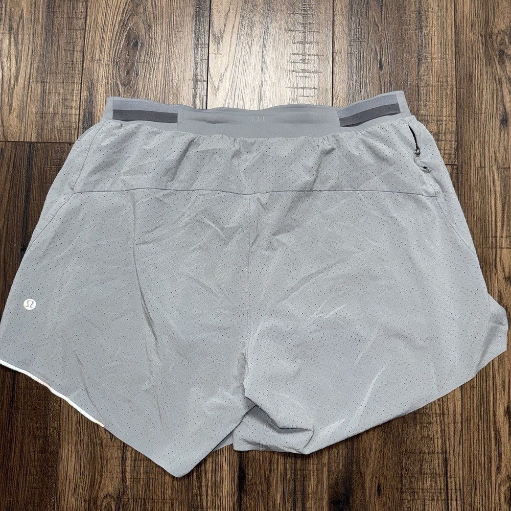 Lululemon Fast and Free Short 5" Men's Size Large Gray Running Shorts